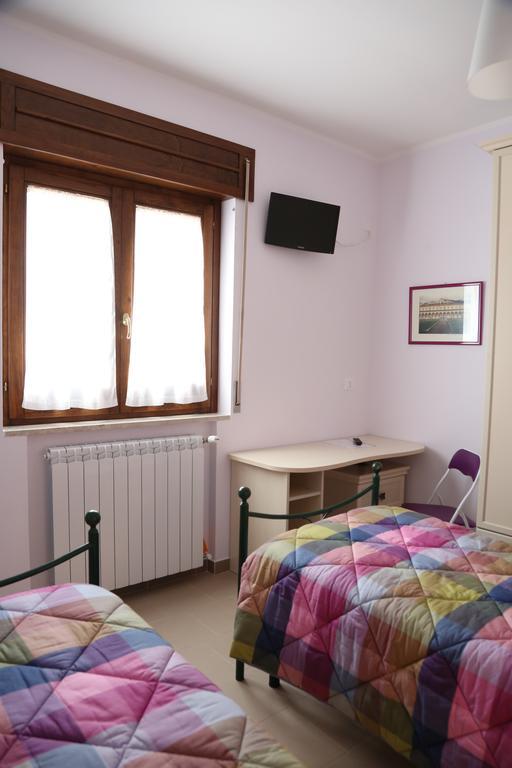 B&B Il Tiglio Padula Rum bild